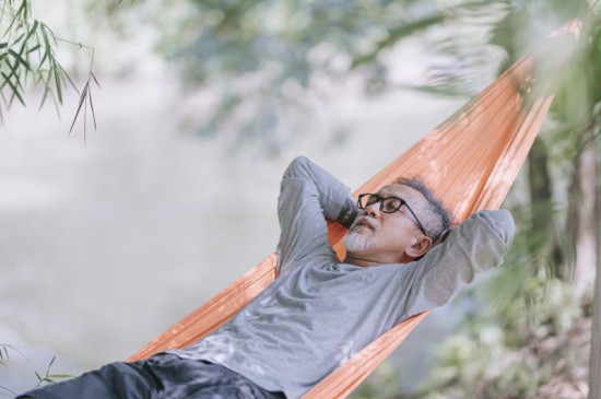 Happy, Romantic Relationships Need Space